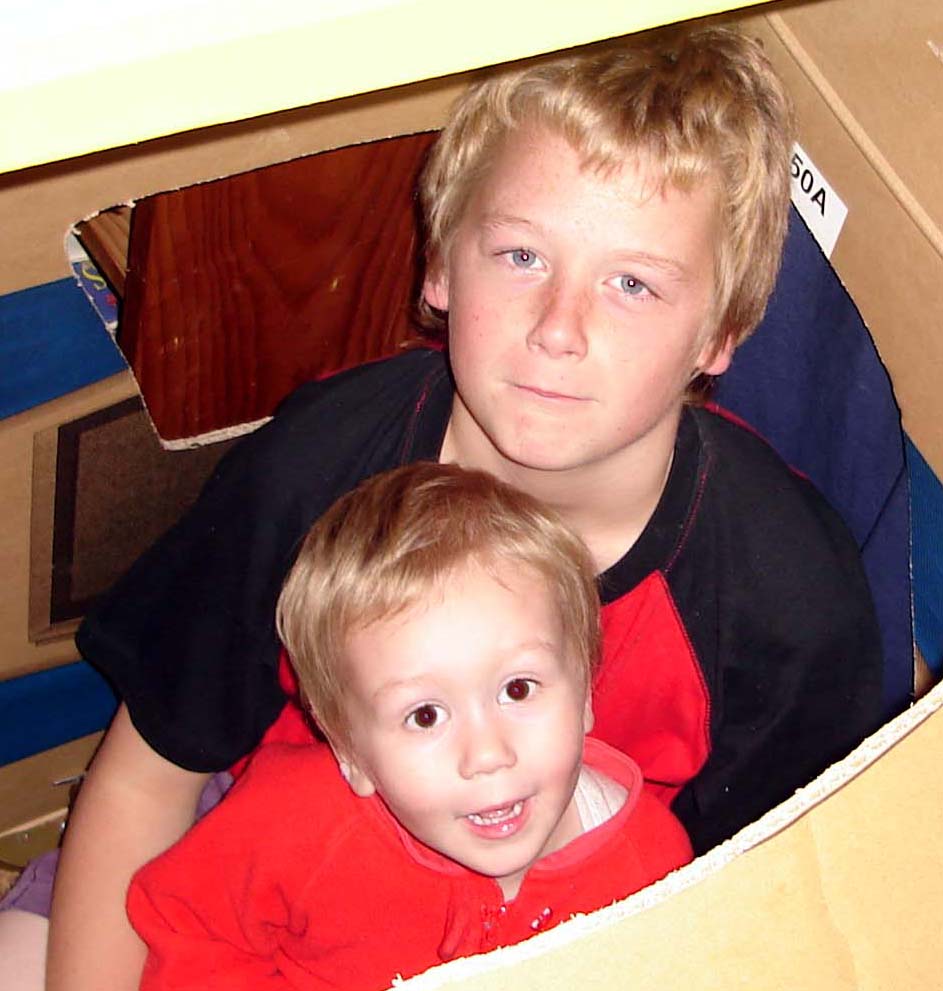 Luke/2006-05-07_Luke_House/Luke House (4).jpg